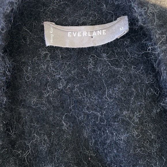 Everlane Cropped “The Alpaca Sweater Tee” in Heathered Black - M - Picture 11 of 13